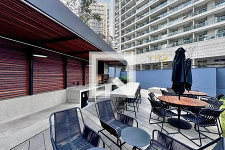 Apartamento à venda com 162m², 3 quartos e 3 vagas Apartamento à venda com 162m², 3 quartos e 3 vagasChurrasqueira