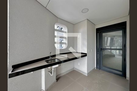 Apartamento à venda com 162m², 3 quartos e 3 vagas Apartamento à venda com 162m², 3 quartos e 3 vagasVaranda