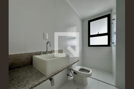 Apartamento à venda com 162m², 3 quartos e 3 vagas Apartamento à venda com 162m², 3 quartos e 3 vagasBanheiro Suíte 1