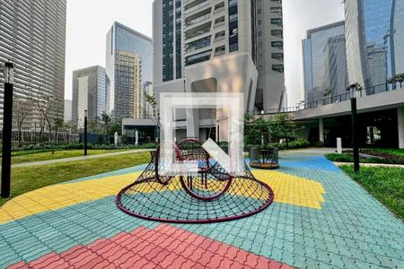 Apartamento à venda com 162m², 3 quartos e 3 vagas Apartamento à venda com 162m², 3 quartos e 3 vagasPlayground