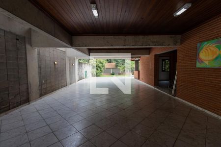Garagem de casa à venda com 3 quartos, 400m² em Barro Branco (zona Norte), São Paulo