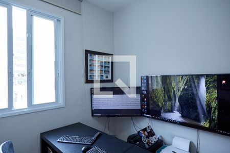 Apartamento à venda com 140m², 4 quartos e 1 vagaEscritório