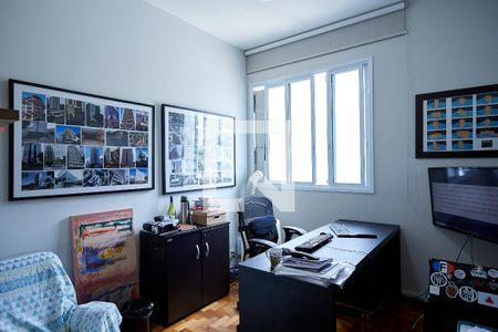 Apartamento à venda com 140m², 4 quartos e 1 vagaEscritório