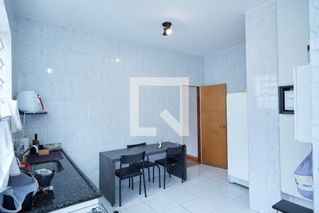 Apartamento à venda com 140m², 4 quartos e 1 vagaCozinha e Área de Serviço