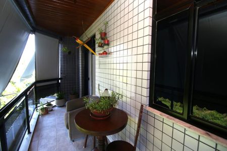 Apartamento à venda com 132m², 3 quartos e 1 vagaVaranda