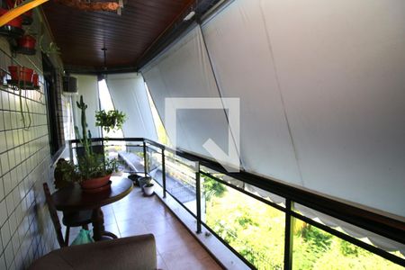 Apartamento à venda com 132m², 3 quartos e 1 vagaVaranda