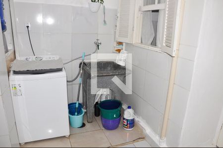 Casa à venda com 100m², 2 quartos e 1 vagaÁrea de Serviço