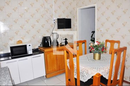 Casa à venda com 100m², 2 quartos e 1 vagaCozinha