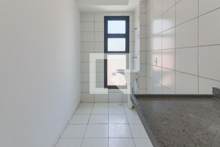 Apartamento à venda com 45m², 2 quartos e 1 vaga Apartamento à venda com 45m², 2 quartos e 1 vagaCozinha e Área de Serviço
