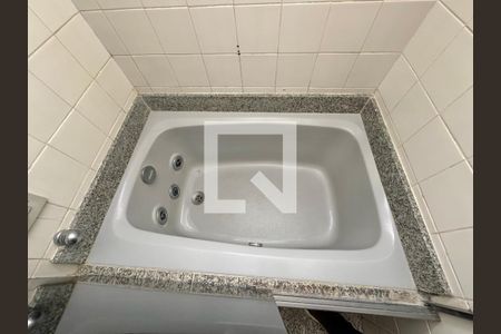 Apartamento para alugar com 208m², 3 quartos e 2 vagasBanheiro Social