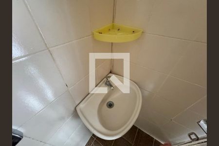 Apartamento para alugar com 208m², 3 quartos e 2 vagasÁrea de Serviço - Banheiro