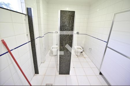 Casa para alugar com 750m², 8 quartos e 5 vagasBanheiro 2