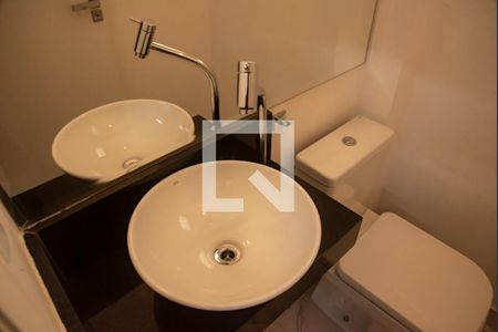 Casa à venda com 160m², 3 quartos e 2 vagasBanheiro de Serviço