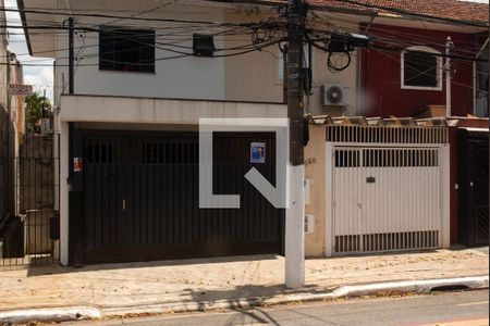 Casa à venda com 160m², 3 quartos e 2 vagasFachada