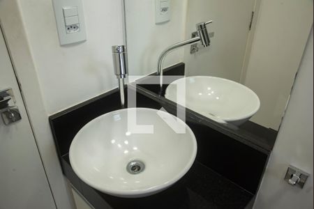 Casa à venda com 160m², 3 quartos e 2 vagasBanheiro da Suíte 1