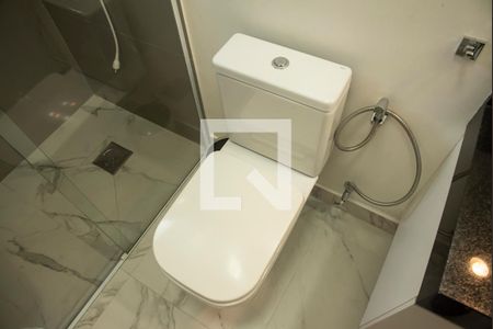 Casa à venda com 160m², 3 quartos e 2 vagasBanheiro da Suíte 2