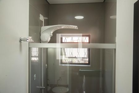 Casa à venda com 160m², 3 quartos e 2 vagasBanheiro da Suíte 1