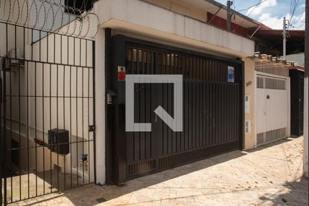 Casa à venda com 160m², 3 quartos e 2 vagasFachada
