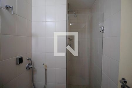 Apartamento à venda com 103m², 3 quartos e 1 vaga Apartamento à venda com 103m², 3 quartos e 1 vagaBanheiro 2