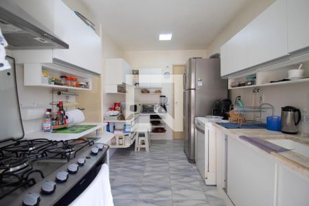 Apartamento à venda com 103m², 3 quartos e 1 vaga Apartamento à venda com 103m², 3 quartos e 1 vagaCozinha