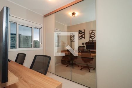 Quarto 1 de apartamento para alugar com 2 quartos, 47m² em Vila Andrade, São Paulo