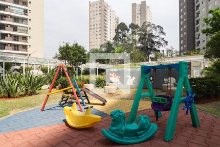 Apartamento para alugar com 47m², 2 quartos e 1 vaga Apartamento para alugar com 47m², 2 quartos e 1 vagaÁrea comum - Playground