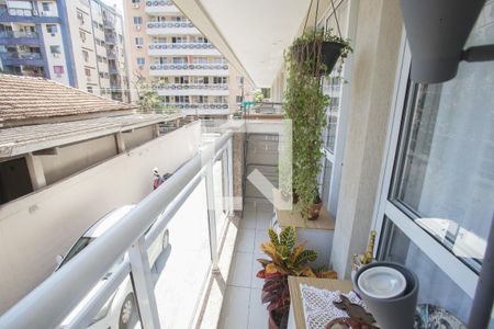 Casa de condomínio à venda com 117m², 3 quartos e 1 vaga Casa de condomínio à venda com 117m², 3 quartos e 1 vagaVaranda da Suíte 1