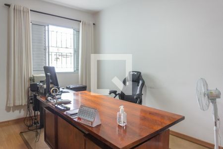 Casa à venda com 230m², 3 quartos e 3 vagasEscritorio