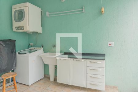 Casa à venda com 230m², 3 quartos e 3 vagasLavanderia