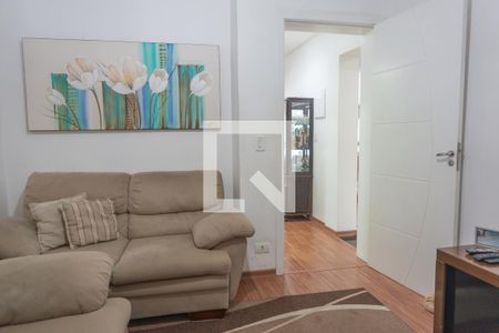 Casa à venda com 230m², 3 quartos e 3 vagasSala de TV