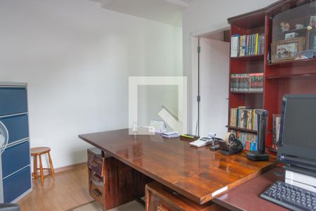 Casa à venda com 230m², 3 quartos e 3 vagasEscritorio