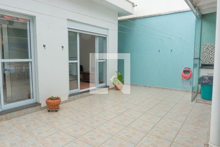 Casa à venda com 230m², 3 quartos e 3 vagasQuintal