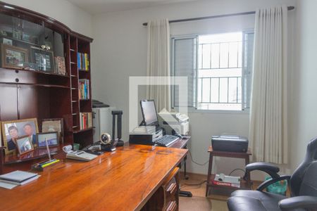 Casa à venda com 230m², 3 quartos e 3 vagasEscritorio