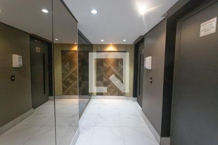 Apartamento para alugar com 53m², 2 quartos e 1 vaga Apartamento para alugar com 53m², 2 quartos e 1 vagaHall social