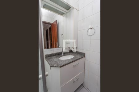 Apartamento para alugar com 53m², 2 quartos e 1 vaga Apartamento para alugar com 53m², 2 quartos e 1 vagaBanheiro