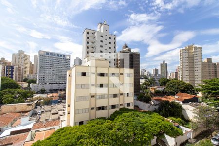 Sala de apartamento à venda com 3 quartos, 150m² em Vila Itapura, Campinas