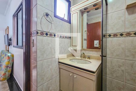 Apartamento para alugar com 300m², 5 quartos e 3 vagasBanheiro da Suíte 4