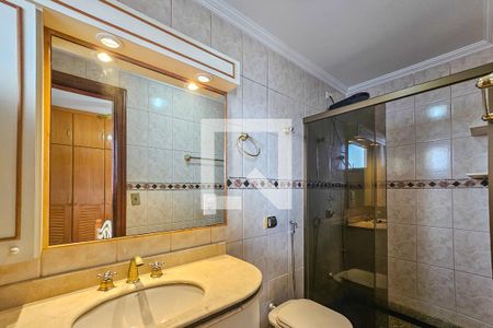 Apartamento para alugar com 300m², 5 quartos e 3 vagasBanheiro da Suíte 3