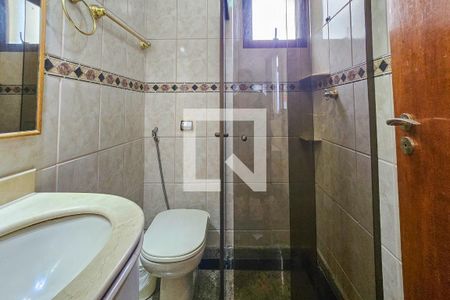 Apartamento para alugar com 300m², 5 quartos e 3 vagasBanheiro da Suíte 1