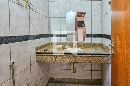 Apartamento para alugar com 300m², 5 quartos e 3 vagasBanheiro da Suíte 5