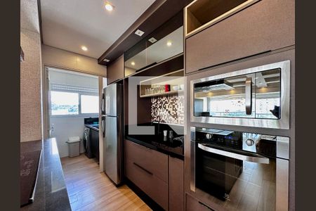 Apartamento para alugar com 92m², 2 quartos e 2 vagas Apartamento para alugar com 92m², 2 quartos e 2 vagasCozinha
