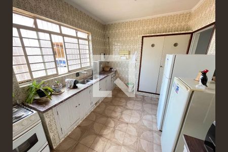 Casa à venda com 192m², 3 quartos e 5 vagasCozinha