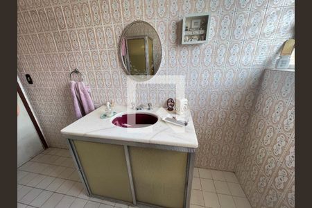 Casa à venda com 192m², 3 quartos e 5 vagasBanheiro