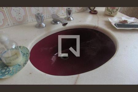 Casa à venda com 192m², 3 quartos e 5 vagasBanheiro