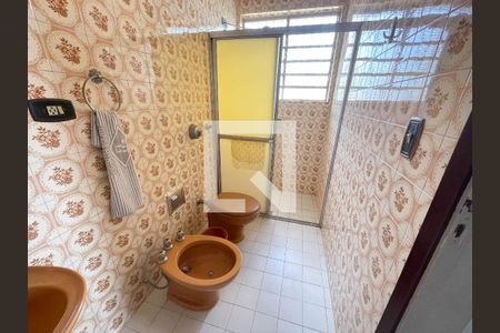 Casa à venda com 192m², 3 quartos e 5 vagasBanheiro da Suíte