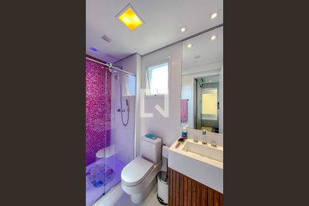 Apartamento à venda com 80m², 3 quartos e 2 vagasBanheiro da Suíte