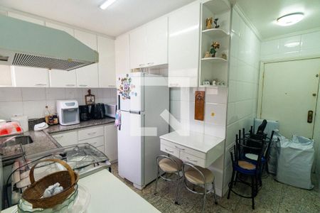 Apartamento à venda com 96m², 3 quartos e 2 vagasCozinha