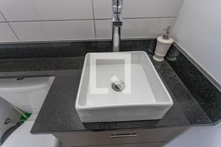 Apartamento para alugar com 48m², 2 quartos e 1 vaga Apartamento para alugar com 48m², 2 quartos e 1 vagaBanheiro