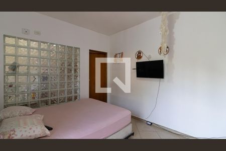 Casa à venda com 200m², 3 quartos e 5 vagas Casa à venda com 200m², 3 quartos e 5 vagasSuíte