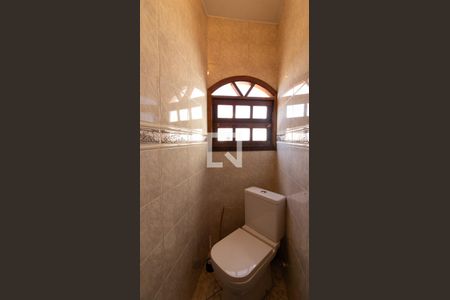 Casa à venda com 200m², 3 quartos e 5 vagas Casa à venda com 200m², 3 quartos e 5 vagasBanheiro de serviço 1